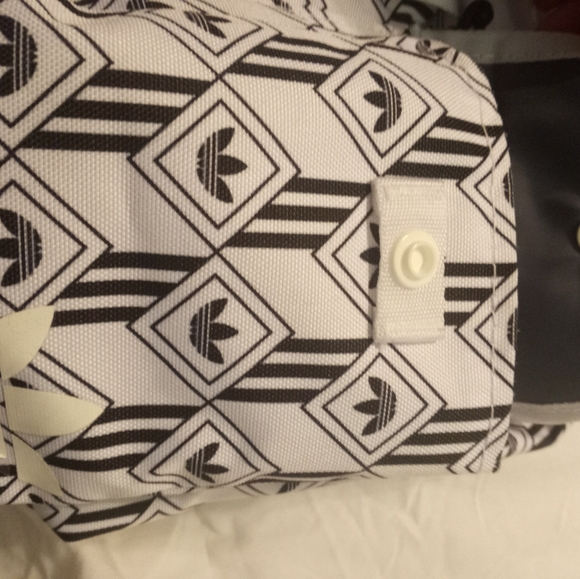 ADIDAS BACKPACK - Picture 5 of 16